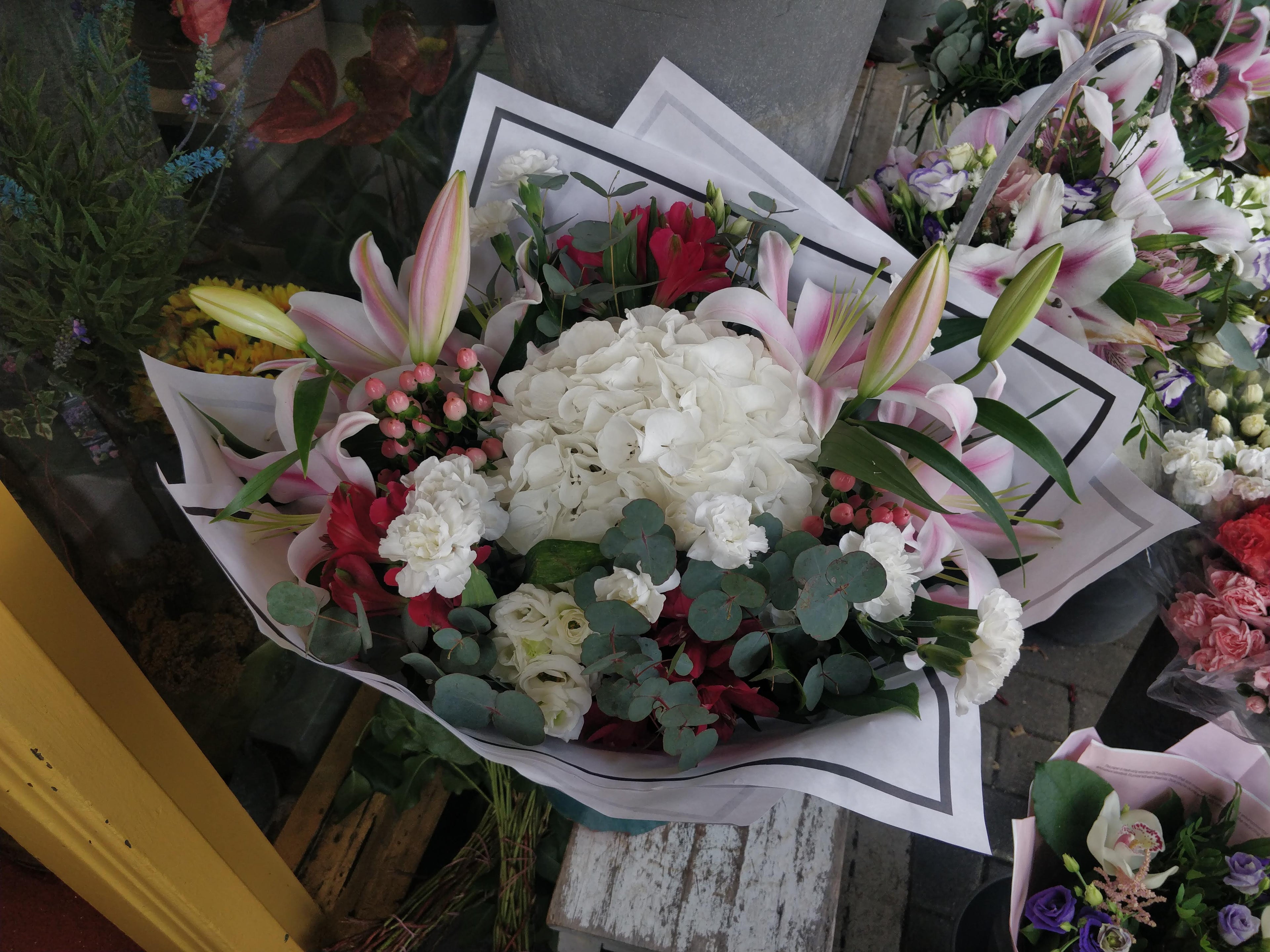 Florist’s Choice Hand-Tied Bouquet