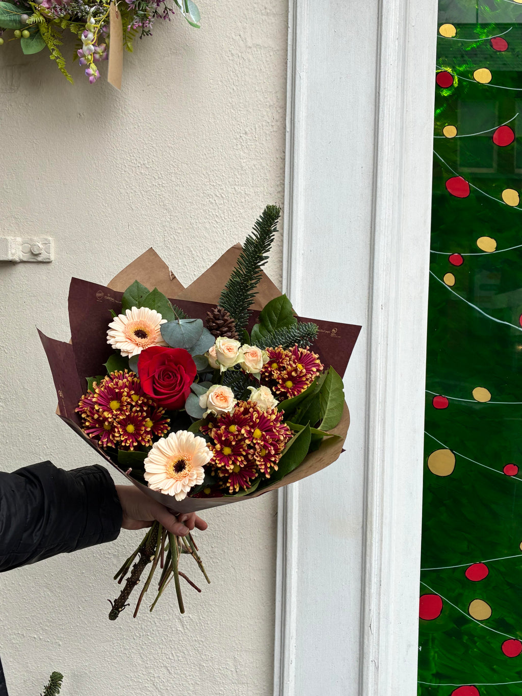 Classic Christmas Hand-Tied